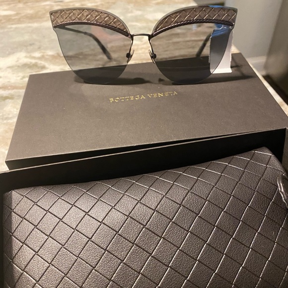 Brand new Bottega Veneta sunglasses